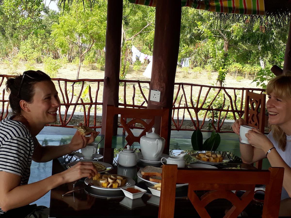 Pearl Cave Cabanas & Resturant Tangalle Bagian luar foto