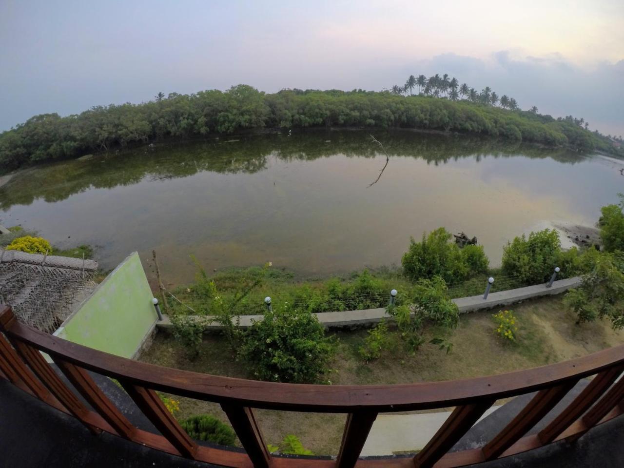 Pearl Cave Cabanas & Resturant Tangalle Bagian luar foto